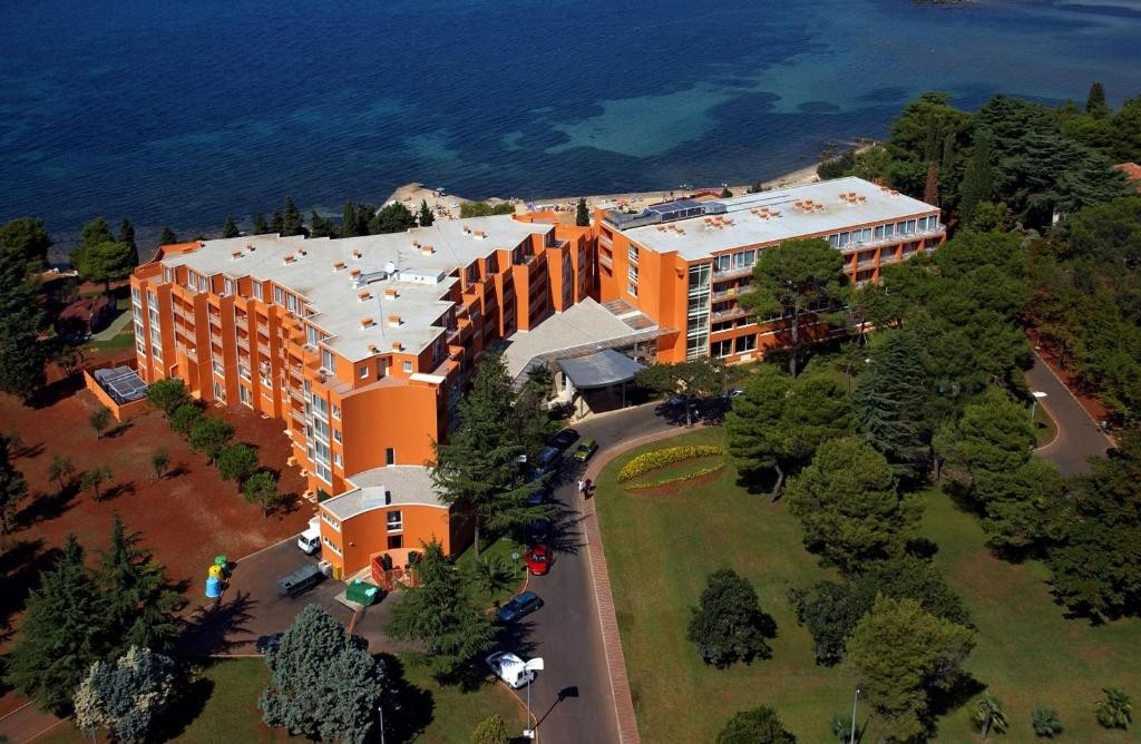 Umag, Hotel Umag 4*, samo od 58€