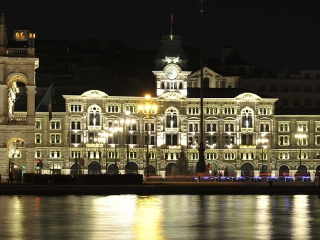 Predbožična Miramare in Trst