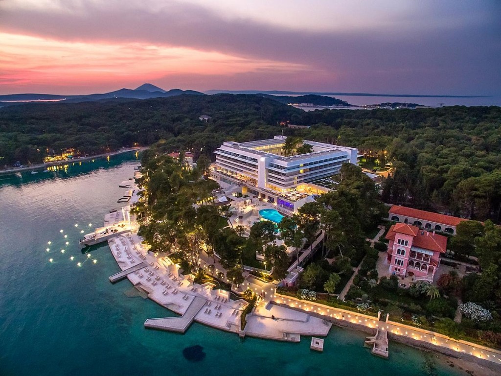 Hotel Bellevue 5*  