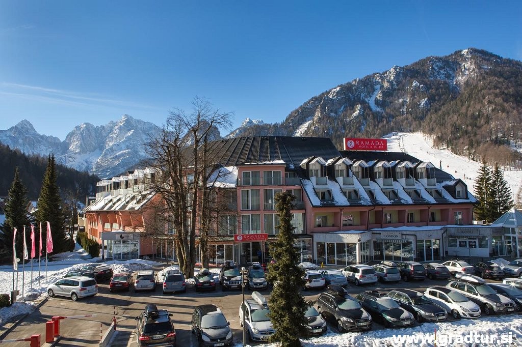 Ramada hotel & suites 4* 
