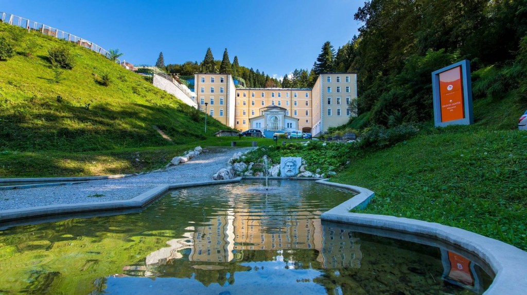 Hotel Zdraviliški dvor 4*