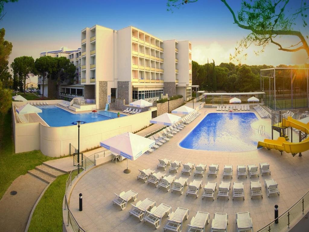 Hotel Adria 4*