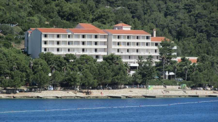Hotel Issa 2*