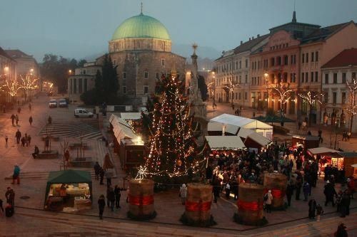 Predbožični  Pecs